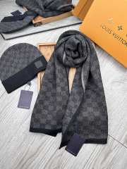 Uubags | Set Louis Vuitton Petit Damier Scarf and Hat 04 - 1