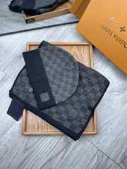 Uubags | Set Louis Vuitton Petit Damier Scarf and Hat 04 - 2