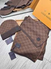 Uubags | Set Louis Vuitton Petit Damier Scarf and Hat 05 - 2