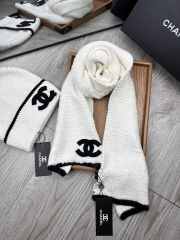 Uubags | Set Chanel Wool Hat & Scarf In White - 2