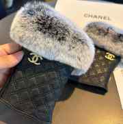 Uubags | Chanel Rabbit fur fingerless gloves in black - 6