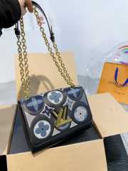 Uubags | Louis Vuitton Twist MM M22794 Bag 23x17x9.5cm - 5