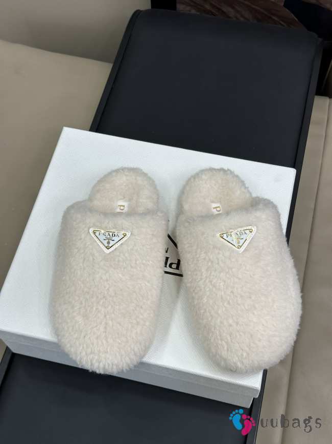 Uubags | Prada Bedroom Slippers 01 - 1