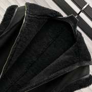 Uubags | Louis Vuitton 1AGBW4 Shearling Leather Gilet In Black - 2