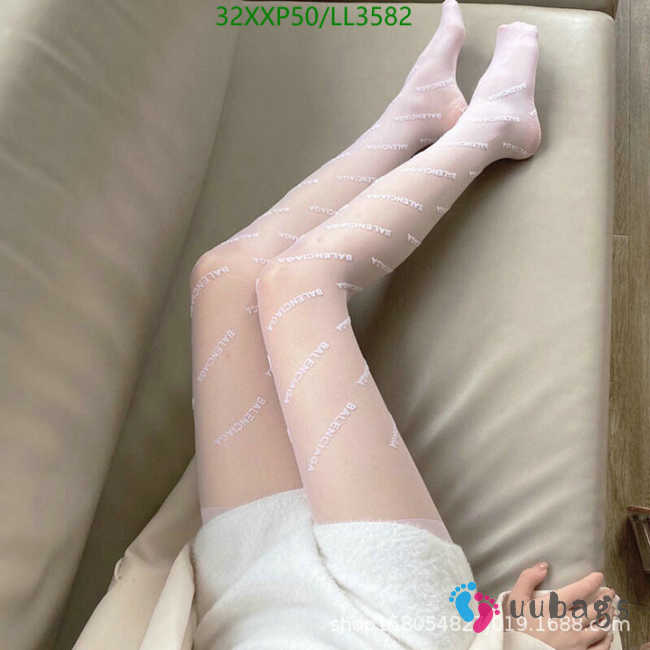 Uubags | Balenciaga pantyhose in white - 1