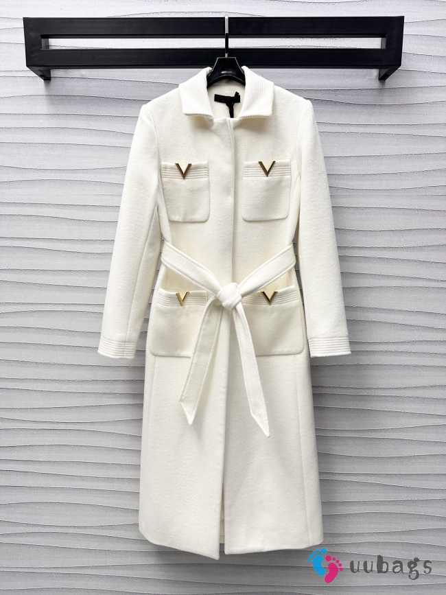 Uubags | Valentino Garavani Drill double-breasted coat in white - 1