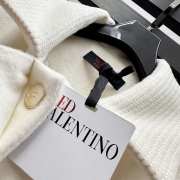 Uubags | Valentino Garavani Drill double-breasted coat in white - 4