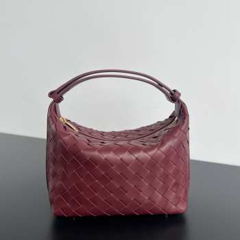 Uubags | Bottega Veneta Wallace bag with Intrecciato craftsmanship in red calf leather 22x13x9.5cm