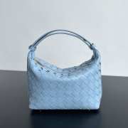 Uubags | Bottega Veneta Wallace bag with Intrecciato craftsmanship in light blue calf leather 22x13x9.5cm - 1