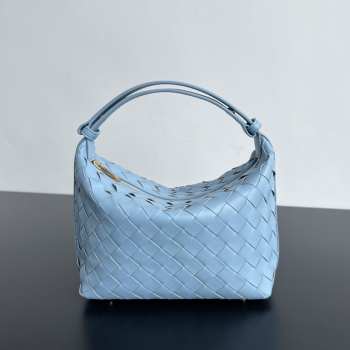 Uubags | Bottega Veneta Wallace bag with Intrecciato craftsmanship in light blue calf leather 22x13x9.5cm