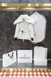 Uubags | Moncler Ski Down Jacket In White - 4