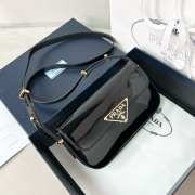 Uubags | Prada patent leather shoulder bag with flap in black 10.5x20.5x4cm - 1