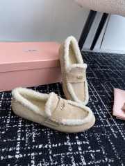 Uubags | Miu Miu fur loafer in light beige - 3