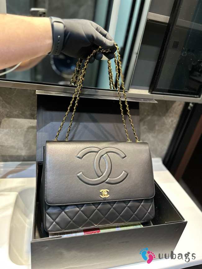 Uubags | Chanel Maxi Flap Bag Black In Lambskin 33x24x10cm - 1