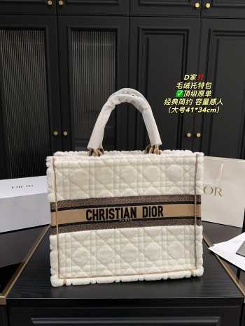 Uubags | Dior Book Tote Ecru Cannage Lambskin Shearling In White 36x27.5x16.5cm