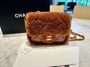 Uubags | Chanel Small Flap bag Fleece & Gold Plated Metal Brown 12x18x6cm - 1