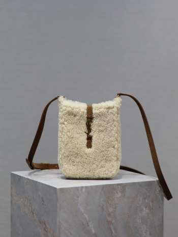 Uubags | YSL Le 5 A 7 mini shearling phone pouch 18x3.5x3.5cm