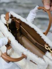 Uubags | YSL Sac De Jour Shearling & Leather Bag In Brown/White 22x18x11cm - 4