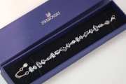 Uubags | Swarovski Mesmera bracelet Mixed cuts, Scattered design, White, Rhodium plated - 2