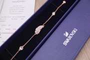 Uubags | Swarovski rose-gold tone plated feather strand bracelet - 4