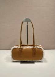 Uubags | Prada shearling two-handle bag in brown 27x12x6cm - 3