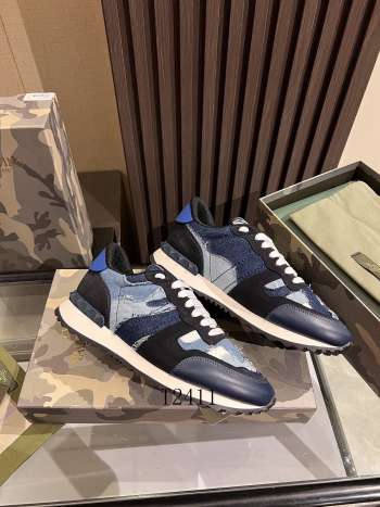 Uubags | Valentino Garavani Rockrunner Camouflage Denim Sneaker