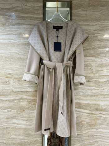 Uubags | Louis Vuitton wool long coat with monogram in beige