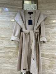 Uubags | Louis Vuitton wool long coat with monogram in beige - 3