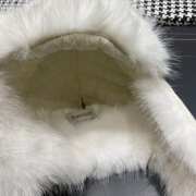 Uubags | Moncler fur winter hat in white - 5