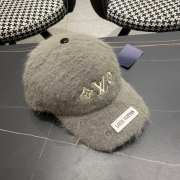 Uubags | Louis Vuitton fur cap in grey - 4