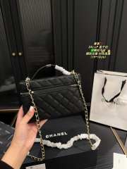 Uubags | Chanel box bag in black 19x13cm - 4