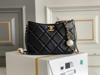 Uubags | Chanel Hobo Bag In Black 13x18x7cm