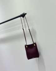 Uubags Loewe Pebble pouch bag in burgundy smooth calfskin 21.5x17x7cm - 3