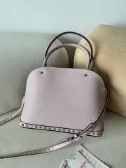 Uubags | Valentino Garavani Rockstud Handbag In Pink Grainy Calfskin 28x21x14cm - 6