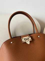 Uubags | Valentino Garavani Rockstud Handbag In Brown Grainy Calfskin 28x21x14cm - 2