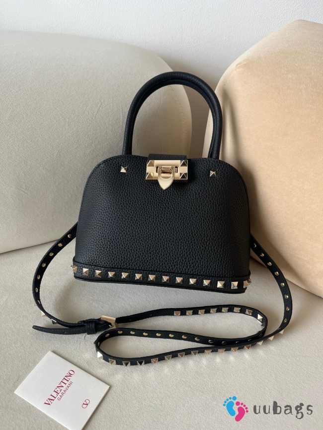 Uubags | Valentino Garavani Rockstud Small Bag In Black Grainy Calfskin 21x15x10cm - 1