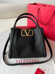 Uubags | Valentino Garavani Alltime Bag In Black Grainy Calfskin 26x21x17cm - 1