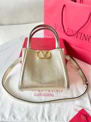 Uubags | Valentino Garavani Alltime Bag In Metallic Calfskin Gold 19x17x14cm - 1