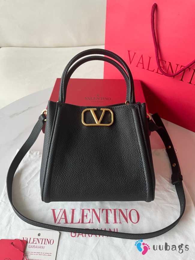 Uubags | Valentino Garavani Alltime Small Bag In Black Grainy Calfskin 19x17x14cm - 1