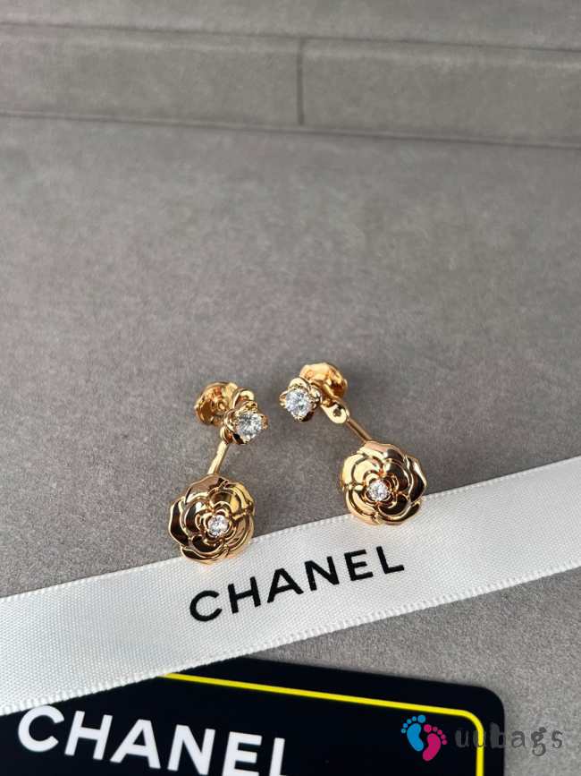 Uubags | Chanel Extrait de Camelia single earring 18K rose gold, diamonds - 1