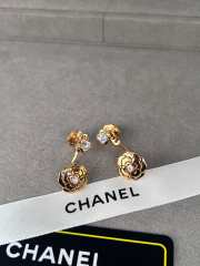 Uubags | Chanel Extrait de Camelia single earring 18K rose gold, diamonds - 1