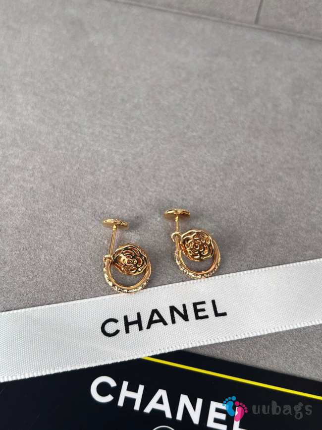 Uubags | Chanel Extrait de Camélia Gold Earrings  - 1