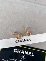 Uubags | Chanel Extrait de Camélia Gold Earrings  - 3