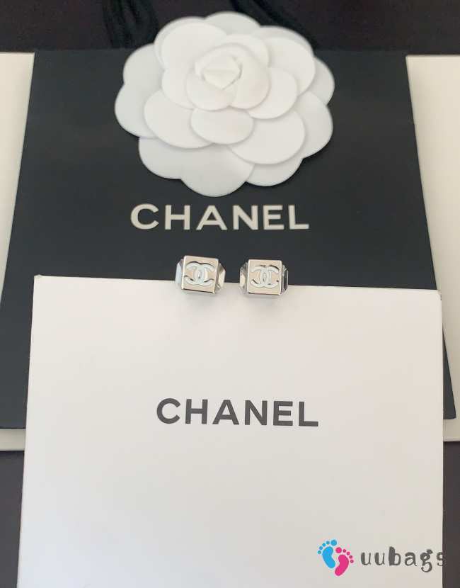 Uubags | Chanel earrings 01 - 1