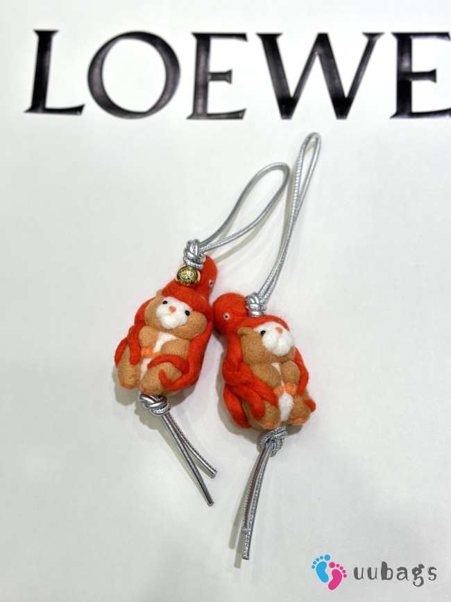 Uubags | Loewe Hamster with Octopus Bag Charm  - 1