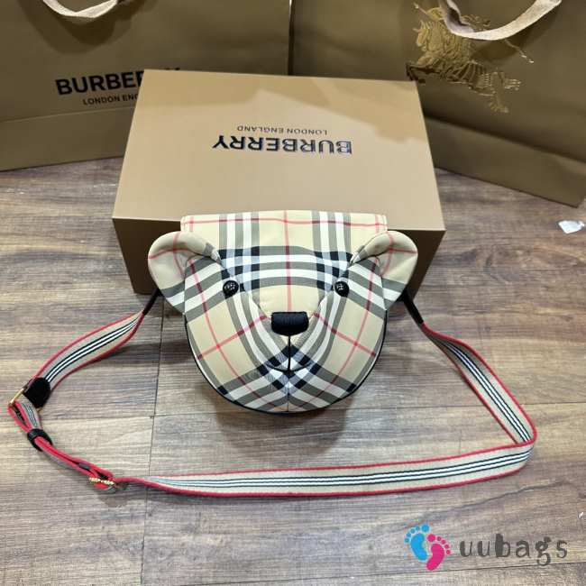 Uubags | Burberry Teddy Bear Bag 18.5x16.5x7cm - 1