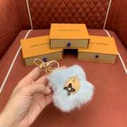 Uubags | Louis Vuitton M02300 Vivienne Fur Keychain In White - 1