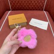 Uubags | Louis Vuitton M02300 Vivienne Fur Keychain In Pink - 6