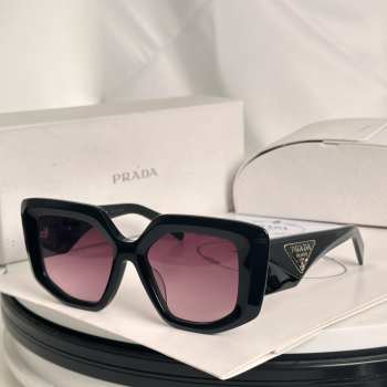 Uubags | Prada sunglasses with triangle logo 01