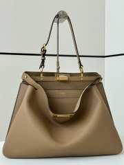 Uubags | Fendi Peekaboo Soft Large Dove grey leather bag 40.5x13x28cm - 3